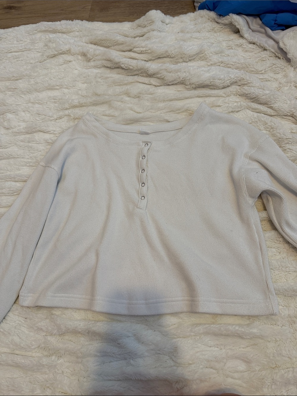 Gilly Hicks cream Long-Sleeve Henley Top